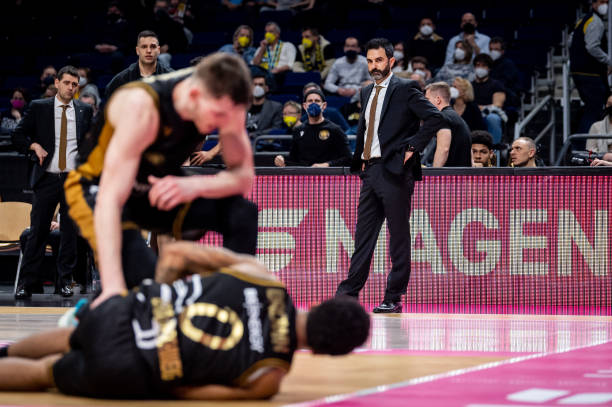 如同许多国 如同许多国