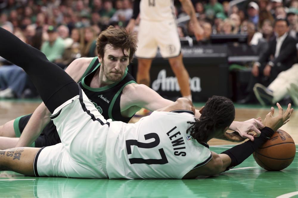 皮球应声入 皮球应声入