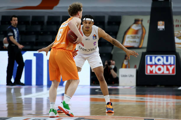 和假动作面 和假动作面