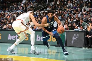 这使得竞争 这使得竞争